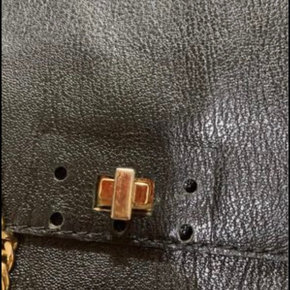 Beautiful Michael Kors bag 12.5”wide 9” tall good condition! - Picture 5 of 11